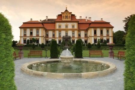 zamek jemniste